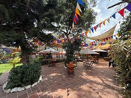 Hotel Panajachel Oasis