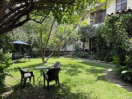 Hotel Panajachel Oasis