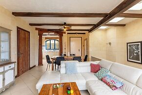 Dionisia Gozitan Villa and Pool