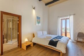 Onefifty Gozitan Villa and Pool