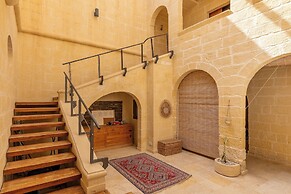 Onefifty Gozitan Villa and Pool