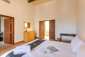 Onefifty Gozitan Villa and Pool