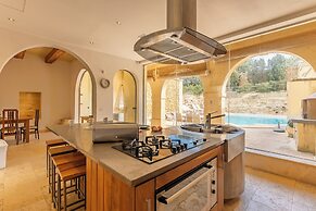 Onefifty Gozitan Villa and Pool