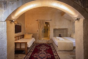 Sur Cave Hotel