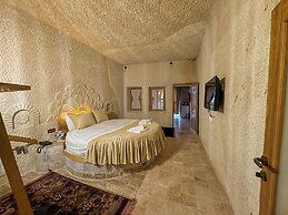 Sur Cave Hotel