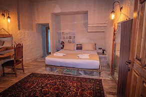 Sur Cave Hotel