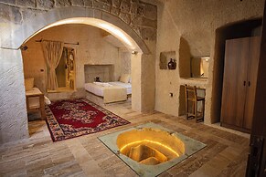 Sur Cave Hotel
