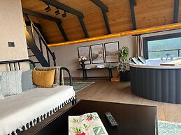 Arte suit bungalov