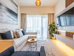 Cityscape Splendor Lavish 1BR Uptown