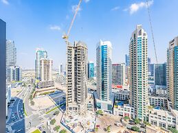 Cityscape Splendor Lavish 1BR Uptown