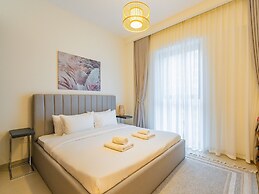 Creek Beachfront Heaven 1BR Luxe Harbor