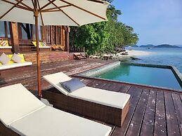 Full Moon Private Island