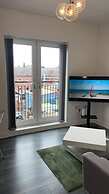 Beautiful 1-bed Apartment in Tipton