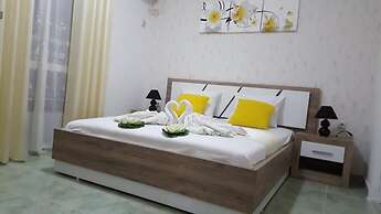 Apartments Cota