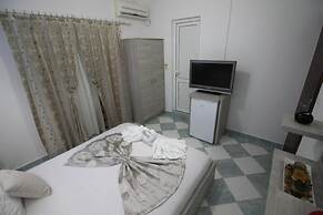 Apartments Cota