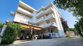 Apartments Cota