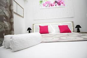 Apartments Cota