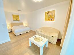 Vienna International Living