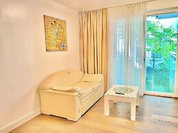 Vienna International Living