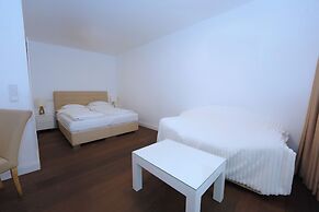 Vienna International Living