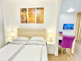 Vienna International Living