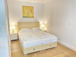 Vienna International Living