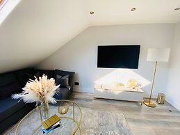 Apartment in Stepney Green