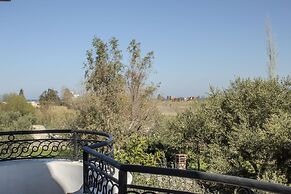 Oasis Hotel
