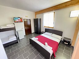 Oasis Hotel