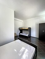 Oasis Hotel