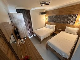 Royal Ezel Hotel
