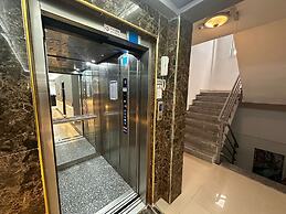 Royal Ezel Hotel