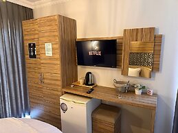 Royal Ezel Hotel