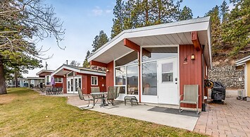 Cozy Cottage by the Lakeshore 4