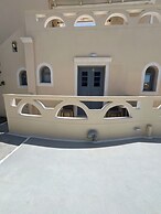 Leon Lux Apartments
