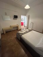 Leon Lux Apartments