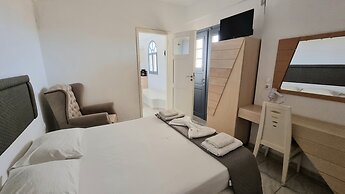 Leon Lux Apartments