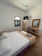 Leon Lux Apartments