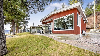 Perfect Getaway Cabin in the Okanagan 6