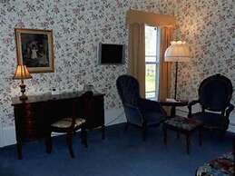 Hillsdale House Inn