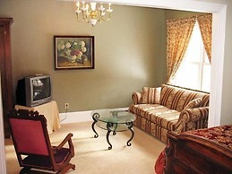 Hillsdale House Inn