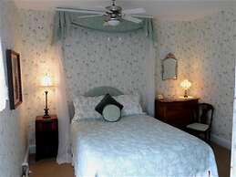 Hillsdale House Inn
