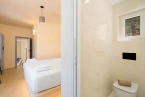 Eolithos Suites