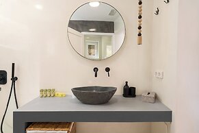 Eolithos Suites