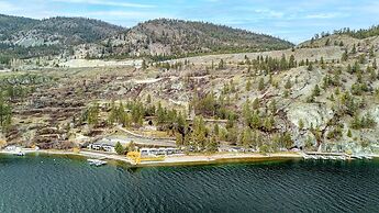 Secluded Cabin on Lake Okanagan