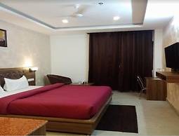 PACIFIC INN HOTEL
