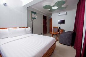 HADJENS HOTEL