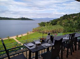 Palega Beach Inn