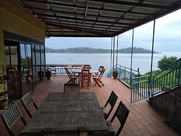 Palega Beach Inn
