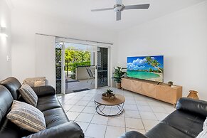 Spacious 3-beds w Direct Access to Pool